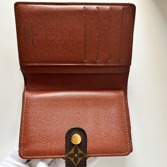 Louis Vuitton Monogram Alma PM + Kisslock Wallet Bundle - Picture 12 of 14